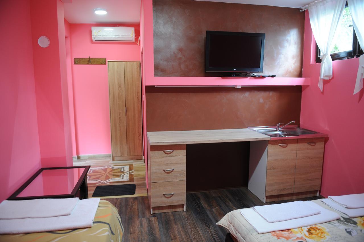 Apartments Erakovic Nikšić المظهر الخارجي الصورة